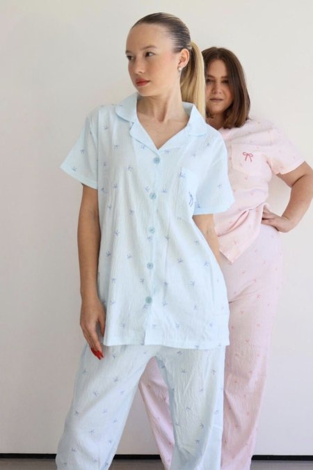 סט פיג׳מה מכופתרת